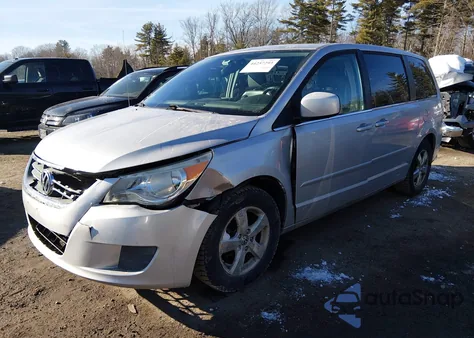 2010 Volkswagen Routan Se from USA, damaged, VIN 2V4RW3D13AR296395